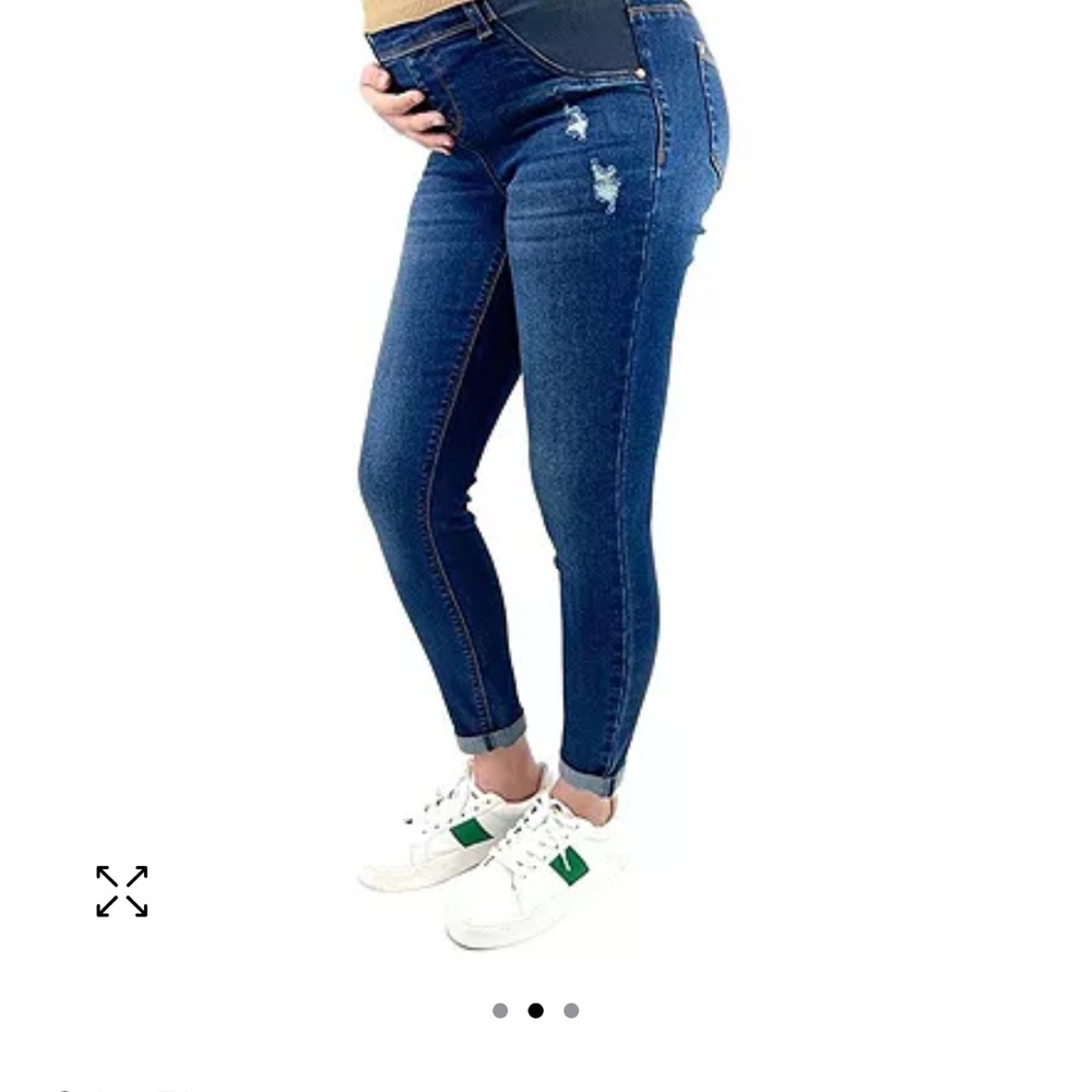 New with tags maternity jeans